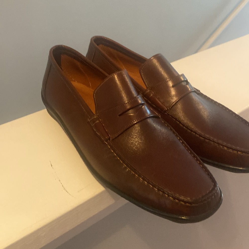 Pair of Santoni Shoes in brown, size 10.5 Like New condition Maybe worn once - Picture 3 of 11
